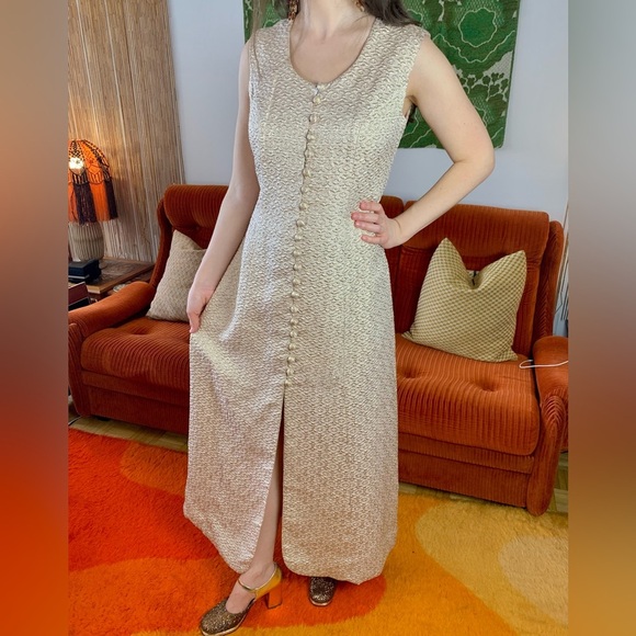 60s Vintage Pink Champagne Sparkle Brocade Duster Gown - Picture 4 of 4